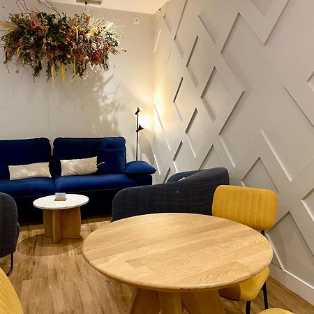 Habital Suites Jaca Buitenkant foto